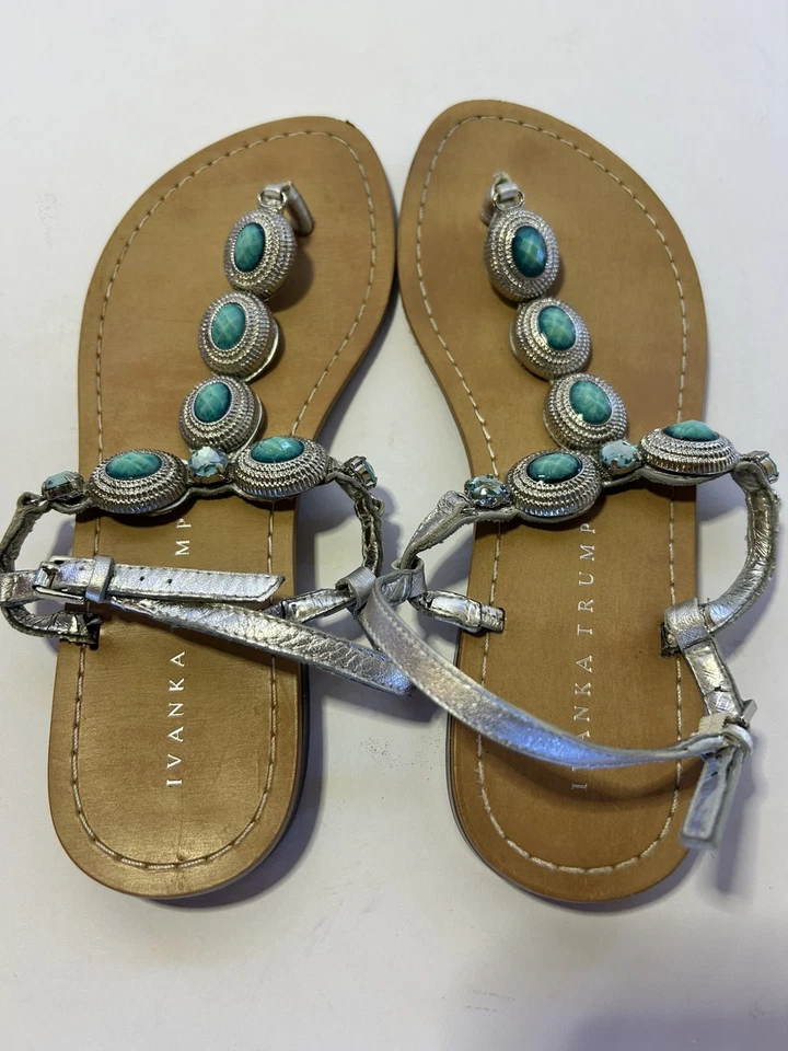 Ivanka Trump Pepe Flat Thong Sandals Size 7M Turquoise & Rhinestones Silver EUC - Image 4 of 4