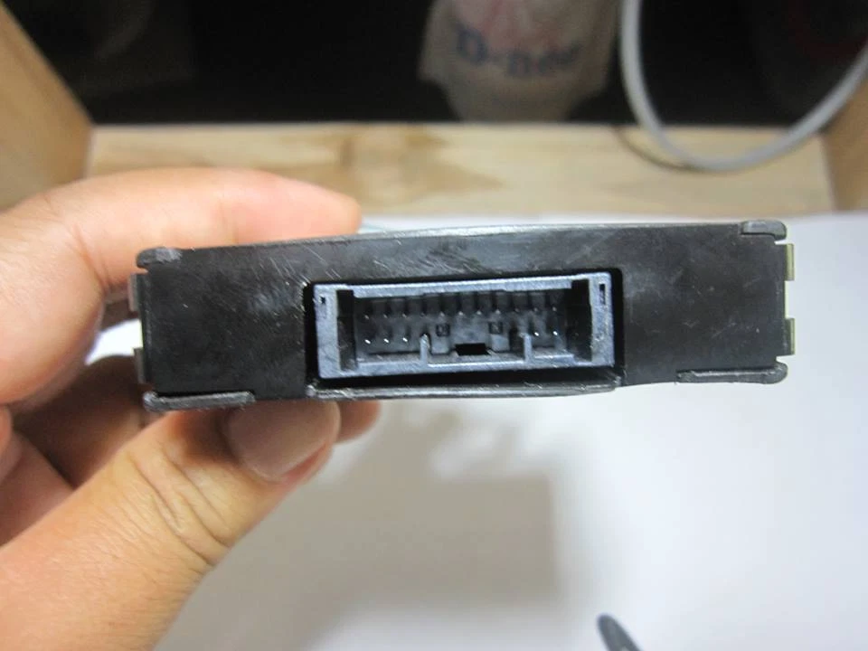 CONTROL INFORMÁTICO INMOVILIZADOR ECU ORIGINAL TOYOTA HILUX VIGO FORTUNER 89780-71040 Foto 3 de 4