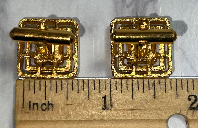 Picture 3 of 5