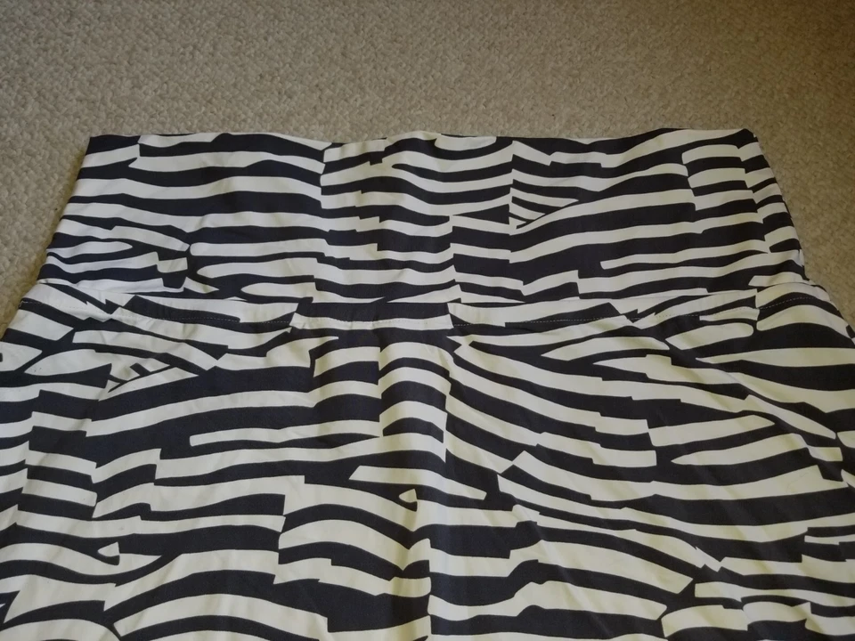 Женская юбка-ELLIE KAI-серый/белый в полоску эластичной производительности натяжной-12 - Изображение 3 из 4