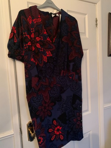 CLOSET DRESS BNWT SIZE 14