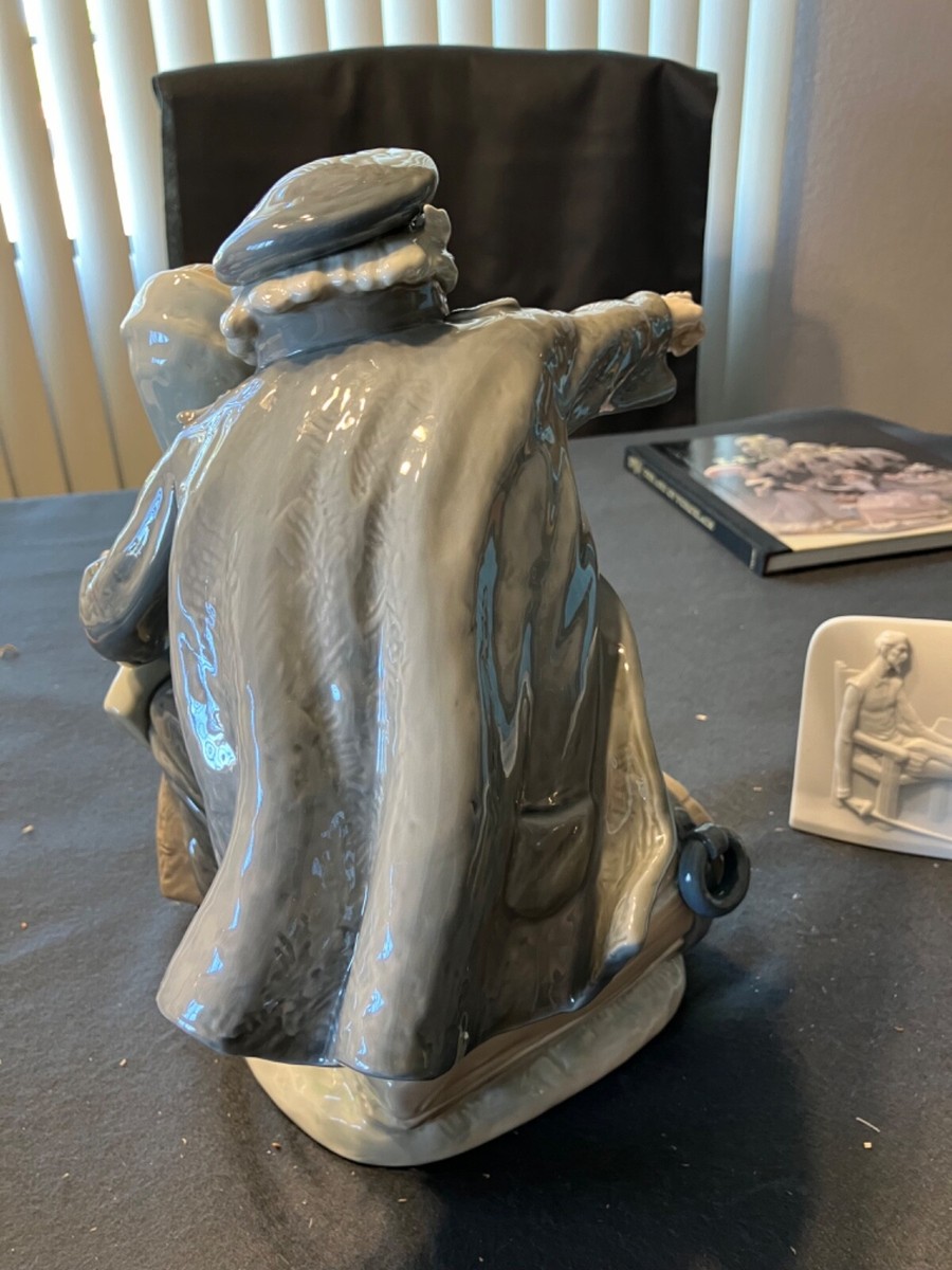 Nao by Lladro - 