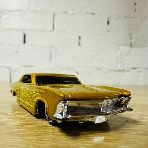 64 Buick Riviera Gold Flames 2007 HW All Stars - Picture 11 of 15