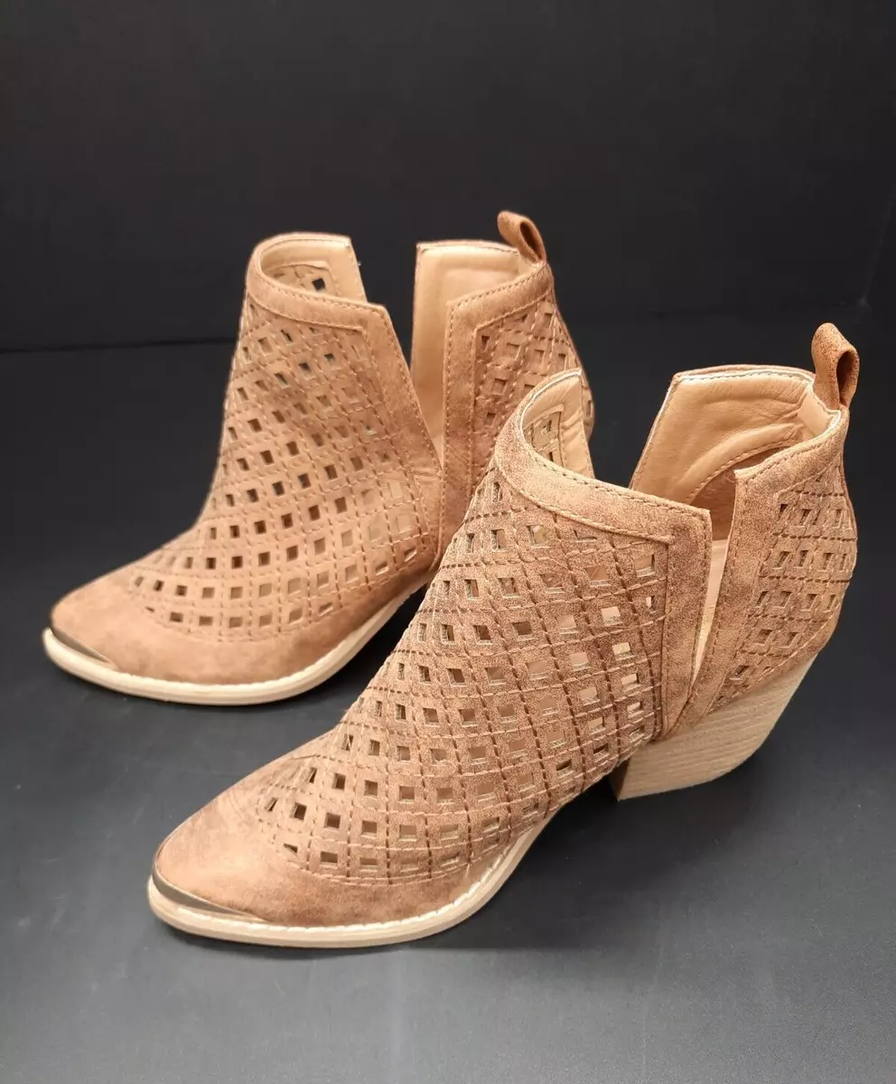 A rider girl 2024 booties