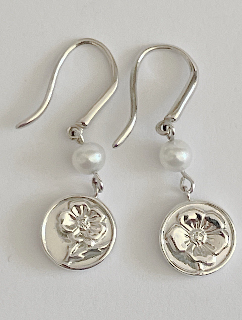 Tiffany & Co. Nature Rose Cultured Pearl 925 Sterling Silver Dangle Earrings