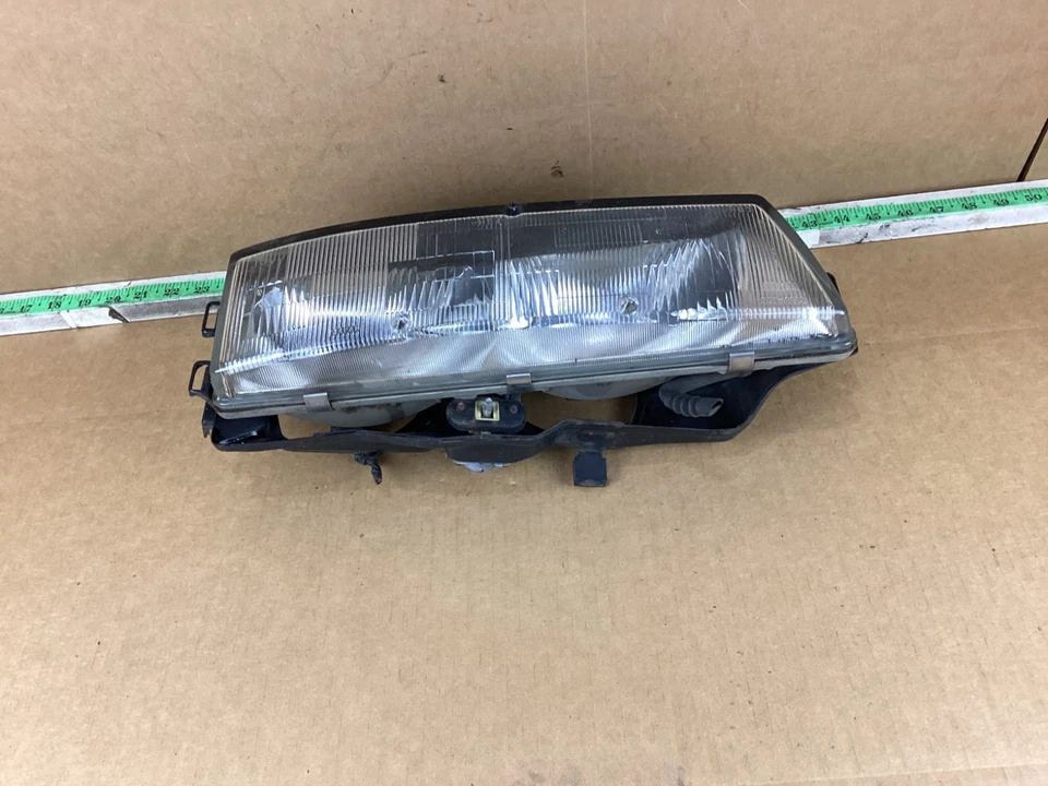 1989-1992 Mitsubishi Galant conjunto de farol dianteiro direito do passageiro lateral - Imagem 2 de 4