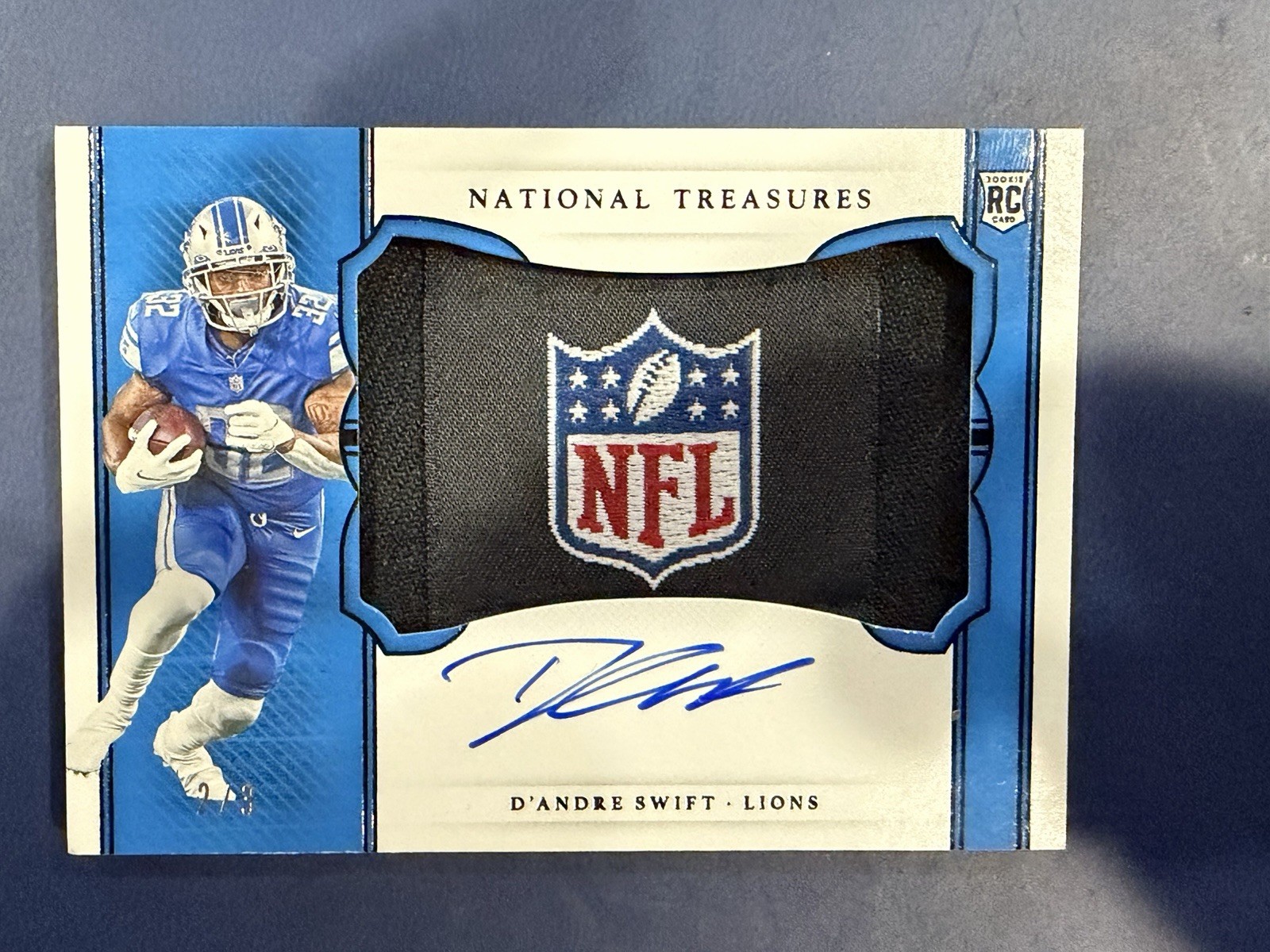 2020 Panini National Treasures - Rookie AUTO D'Andre Swift #RHSDS NFL Shield /3