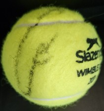 PALLA DA TENNIS CARLOS ALCARAZ AUTOGRAFATA 2024 WIMBLEDON + SUPPORTO PALLA
