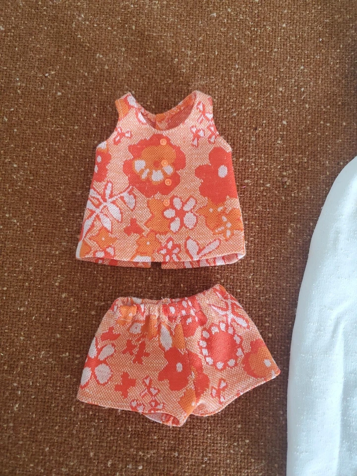 MUÑECA DE TERCIOPELO CRUJIENTE IDEAL DE COLECCIÓN ROPA DE PLAYA Y ENCUBRIMIENTO  Foto 2 de 4