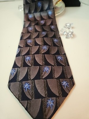 Geoffrey Beene Blue Gray Hand Made 100% Silk Men s Neck Floral Geometric Designs