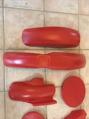 Honda Cr125 1976 to 1978 New Reproduction Plastic Kit oem red - Picture 4 of 5