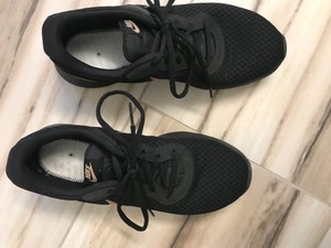 nike tanjun womens black and bronze