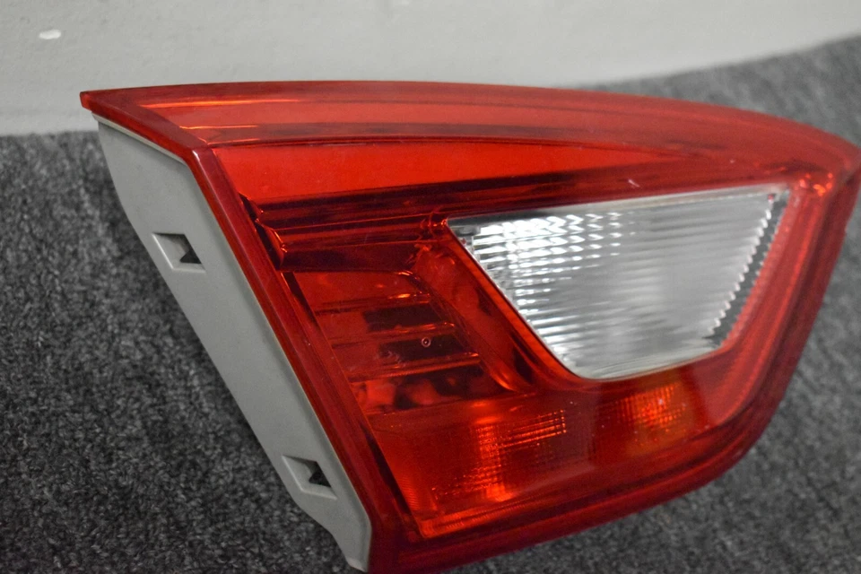 Chevrolet Cruze 2016-2017 lámpara de respaldo izquierda fabricante de fábrica Foto 2 de 4