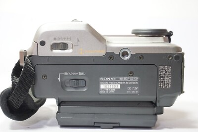 Sony DCR-SC100 Camcorder MiniDV Digital Video Camera LCD