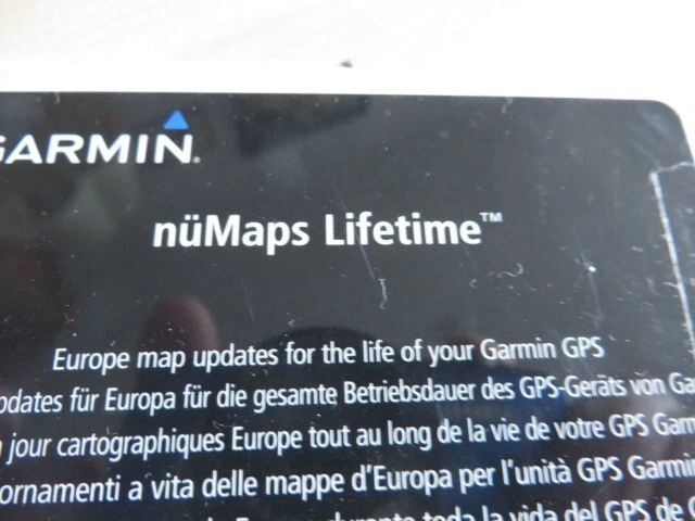 Garmin nüvi 1390 Auto-Navigationsgerät + umfangreiches Zubehörpaket  - Bild 2 von 4