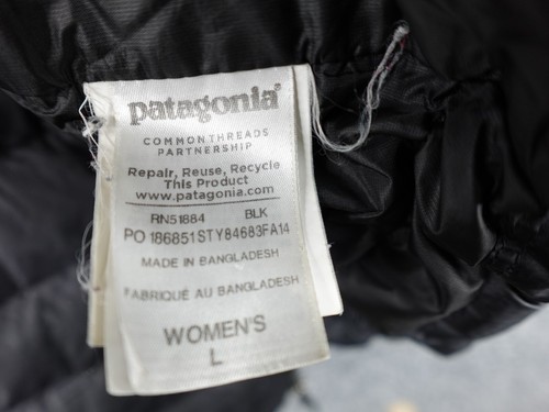 Patagonia Women's Large Black Down Sweater Jacket Alaska YoungLife Embroidered - Picture 16 of 17