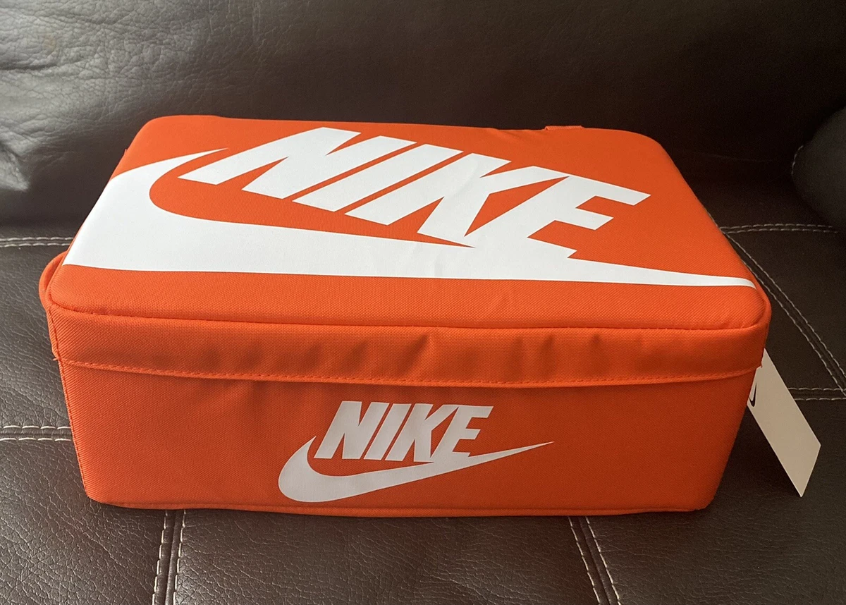 Nike Shoe Box Bag (12L).