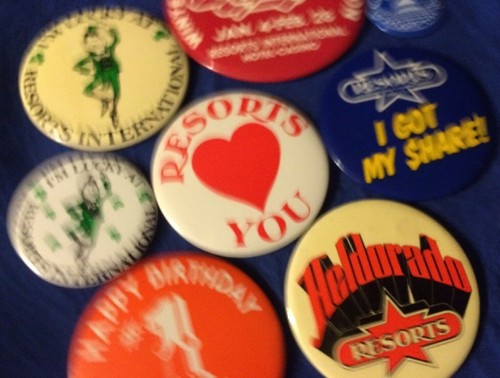 RESORTS INTERNATIONAL ATLANTIC CITY CASINO LOT (8) Metal Pins Vintage Original - Picture 3 of 7