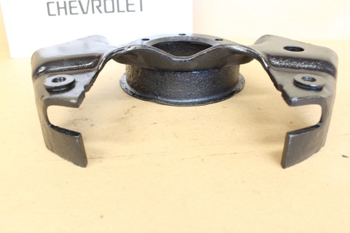 1 ea. Chevy K20 Dana 44 3/4 Ton 8 Lug Caliper Bracket Back Plate Caliper Hanger - Picture 3 of 5