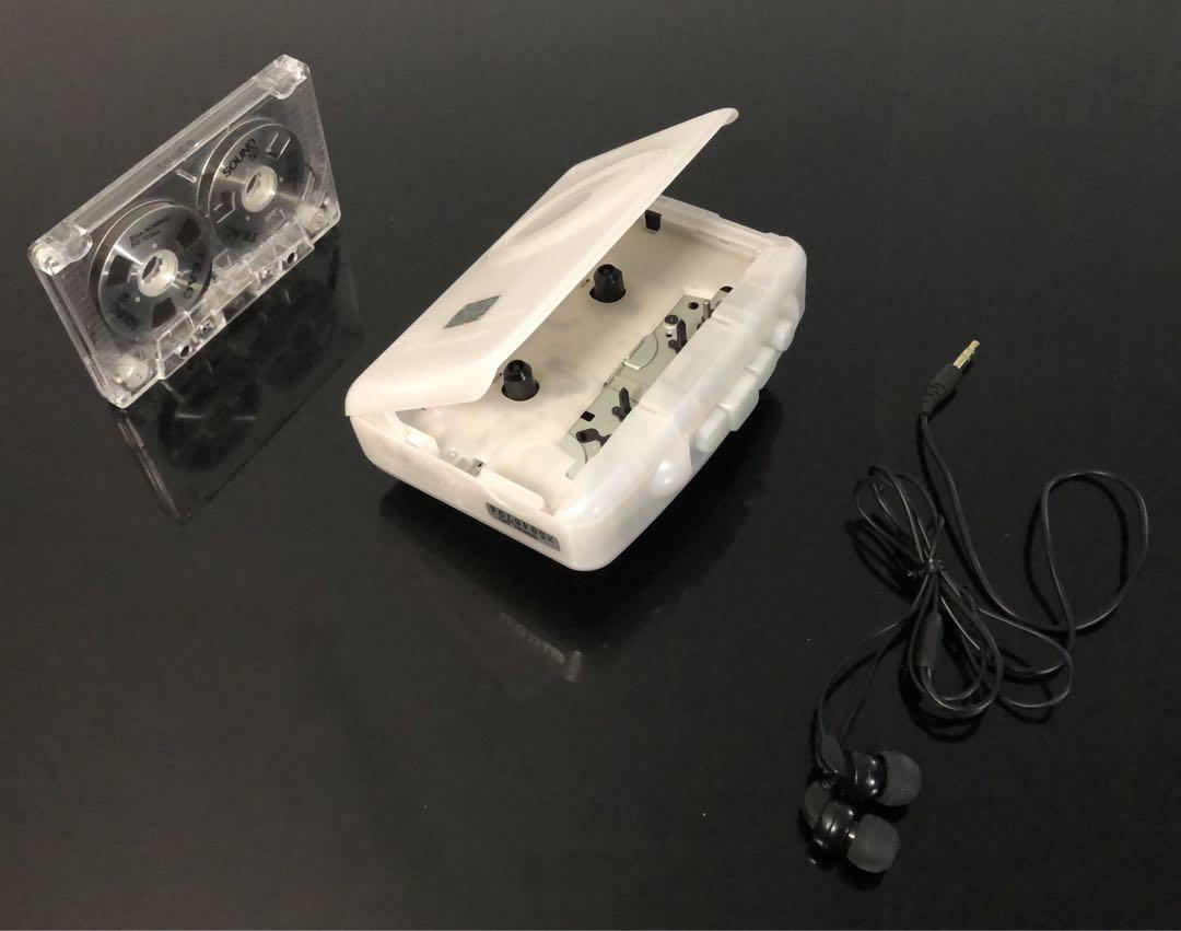 SONY ソニーカセット ウォークマン WM-FX200 Sony Walkman WM-FX200 Cassette Player with Tuner, Metal Tape