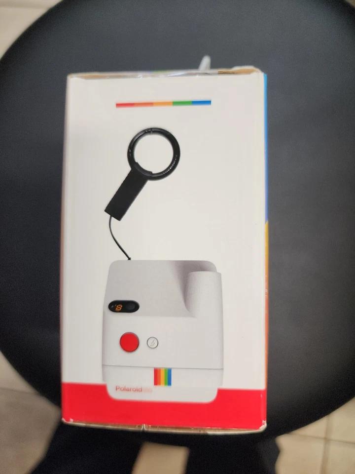POLAROID GO AND CLIP BUNDLE Brand New And Sealed - Image 4 of 4