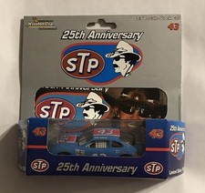 1995 ACTION  RICHARD PETTY "25TH ANNIVERSARY" STP RACING  THE KING  43-45