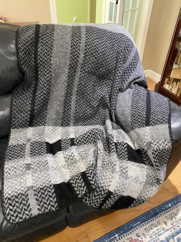 ICEWEAR 100% Icelandic Wool Nordic Black Gray Scandinavian Design Throw Blanket - Picture 8 of 14