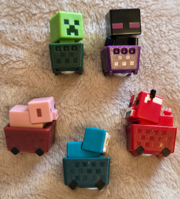5 MINECRAFT CREEPER, SHEEP, PIG, ENDERMAN & MOOSHROOM COW MINI FIGURE MINECARTS