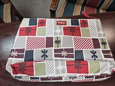 Thirty One Medium Thermal Zipper Pouch "Presents Pattern" NEW No Package