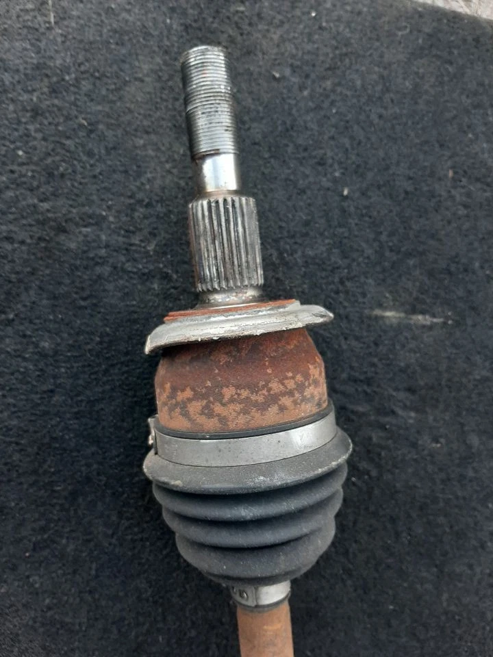 Eje trasero izquierdo Ford Edge 2015-2018 AWD F2GZ4K138C Foto 2 de 4