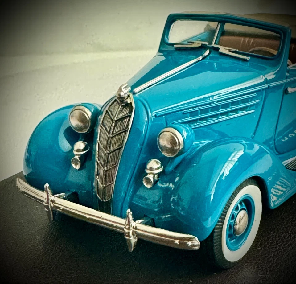 Brooklin BML 16 - 1936 Terraplane Custom Six convertible cupé - azul Hudson Foto 3 de 4