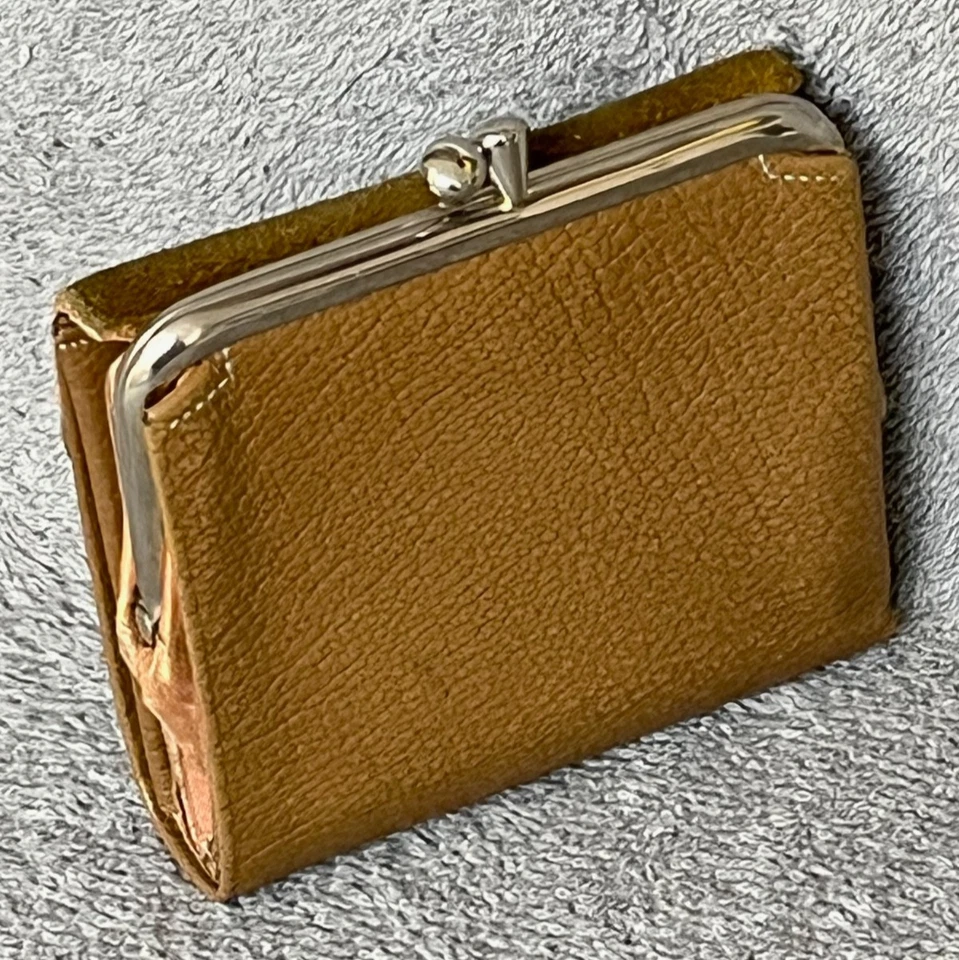 Princess Gardner 60s Vintage Wallet Cowhide Leather Coin Purse Credit Cash RARE - Image 4 of 4