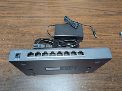 TP-Link Jetstream 8-Port Gigabit Smart Managed PoE+ Switch - TL-SG2008P - Omada