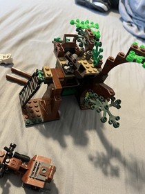 Lego Star Wars Set 7956 Ewok Attack Complete