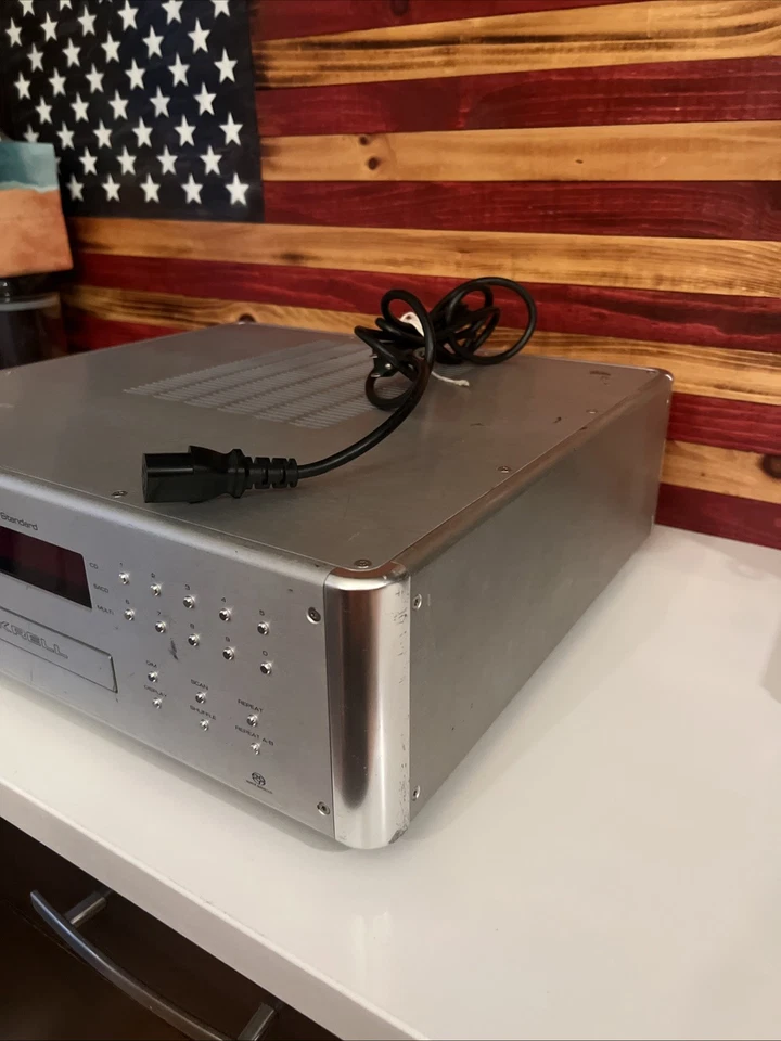 Reproductor de CD estándar Krell SACD - PARA REPUESTOS Foto 2 de 4