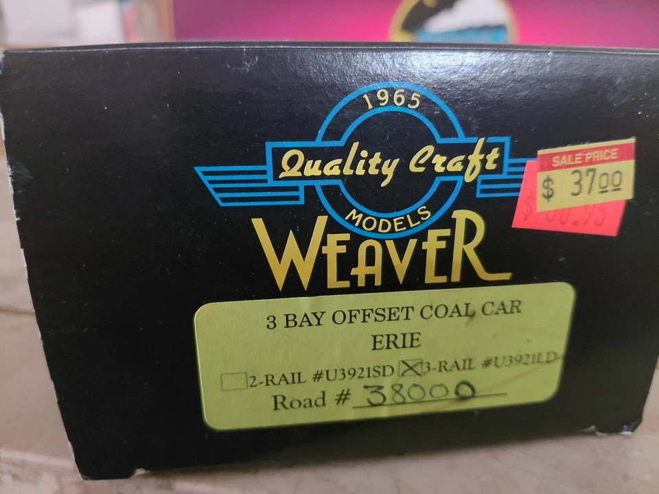 Weaver 3 Rail Erie Railroad 3 Bay Offset Coal Hopper Car NIB Road # 38000 - Image 2 of 4