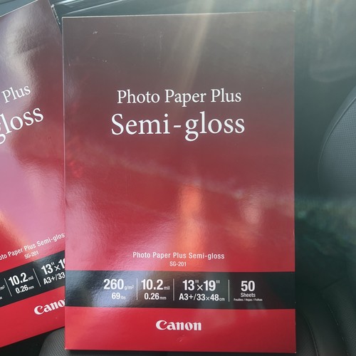 Canon Photo Paper Plus Semi-gloss SG-201 13x19 A3+ 50 Sheets 10.2 Mil 69lbs - 第 1/3 張圖片