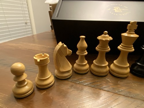 HOUSE OF STAUNTON 34 PIECE HEAVY WEIGHTED CHESS SET, SLIDE COVER WOOD BOX 4” - Picture 3 of 6