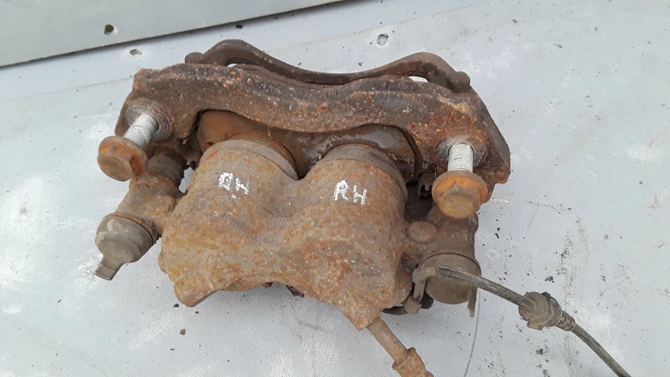 2007-2012 DODGE SPRINTER 3500 W906 ПЕРЕДНИЙ ПРАВЫЙ БОКОВОЙ ТОРМОЗ СУППОРТ ПОДДЕРЖКА OEM - Изображение 2 из 4