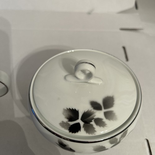 Fukagawa Arita 704 Fine China creamer and sugar dishes - Picture 5 of 7
