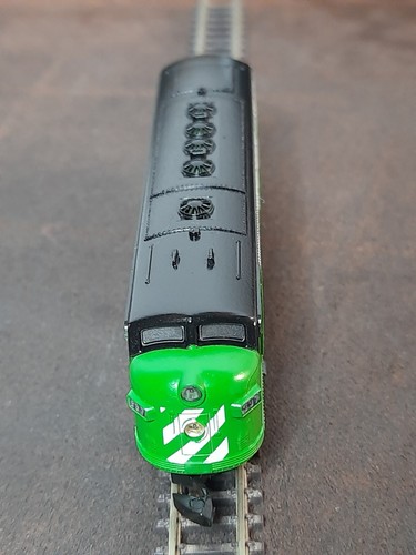 Märklin Spur Z 8863 Amerikanische Diesellok 9780 "Burlington Northern " mit OVP - Bild 10 von 17