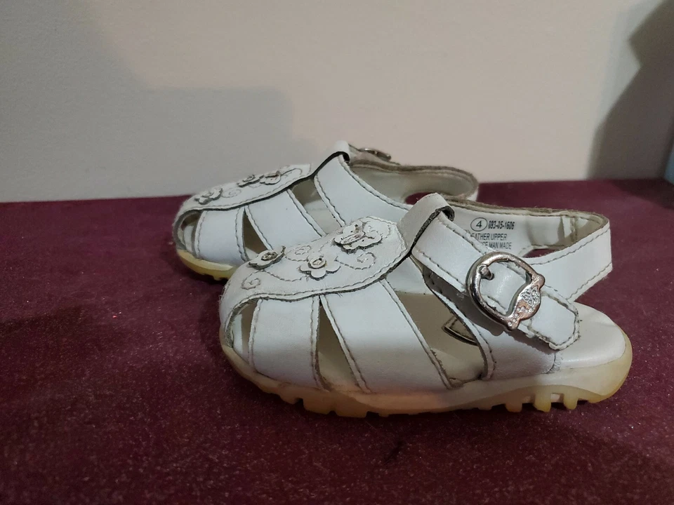 Niñas 4 T Blanco Superior Cuero Sandalias Circo Foto 2 de 4