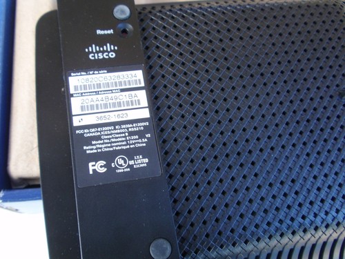 Linksys E1200 Wireless Wifi Router N300 2.4 GHz 4 Ports 300 Mbps Black IOB - Picture 6 of 6