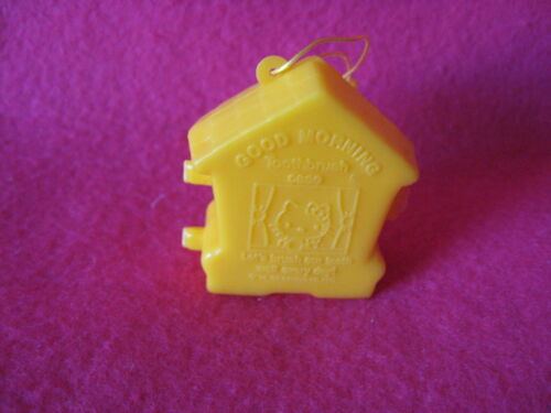 SANRIO HELLO KITTY TRINKET/ORNAMENT TOOTHBRUSH HOLDER YELLOW VINTAGE '76/'85 NEW - Picture 1 of 4