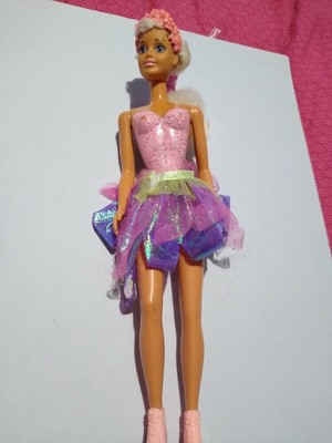 ice skating sindy doll