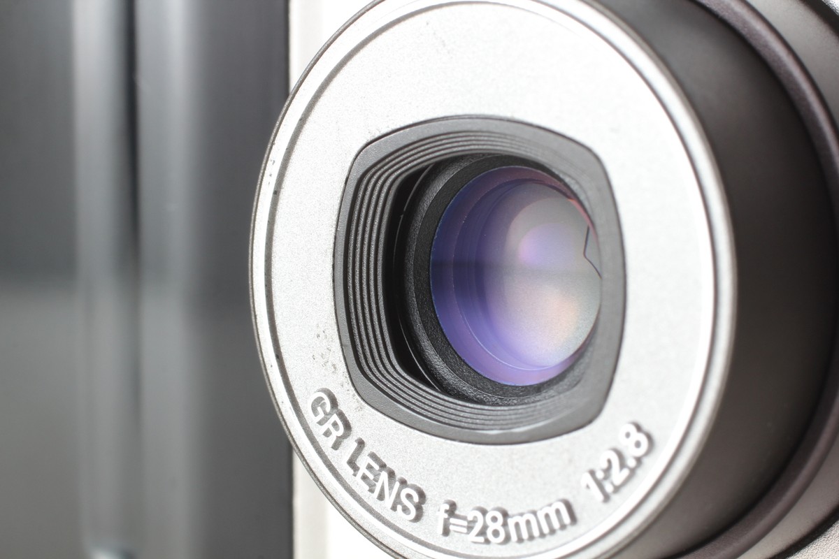 [A083]  RICOH  GR10 フイルムカメラ Ricoh GR10 35mm Film Camera with 28mm lens kit for sale