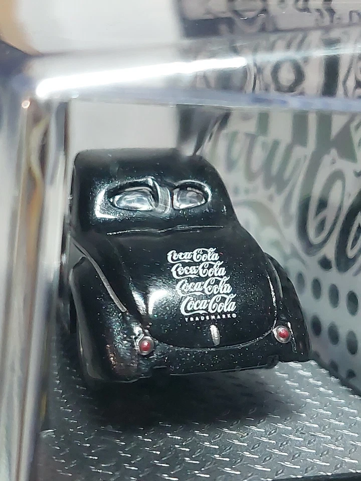 M2 Machines 1/64 🇨🇵Coca-Cola 1941 willys coupe GASSER - - Photo 4/4