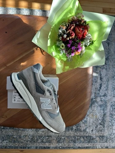 New Balance 998 Made in USA Grey Silver Size 8 Brand New Ships Asap