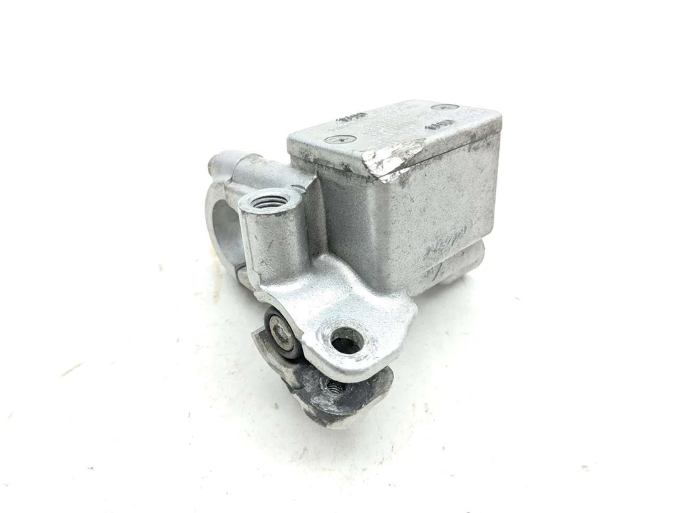 07 Cilindro maestro freno delantero derecho Suzuki DRZ400S DRZ 400 Foto 2 de 4