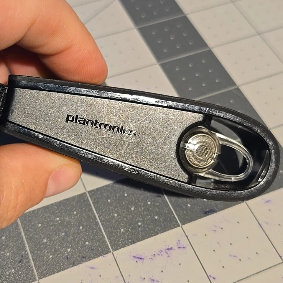 Plantronics Voyager Edge Bluetooth Wireless Headset PITE14 Phone Earpiece AS IS - Image 4 of 4